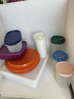 Vintage Tupperware lot containers storage madular seal